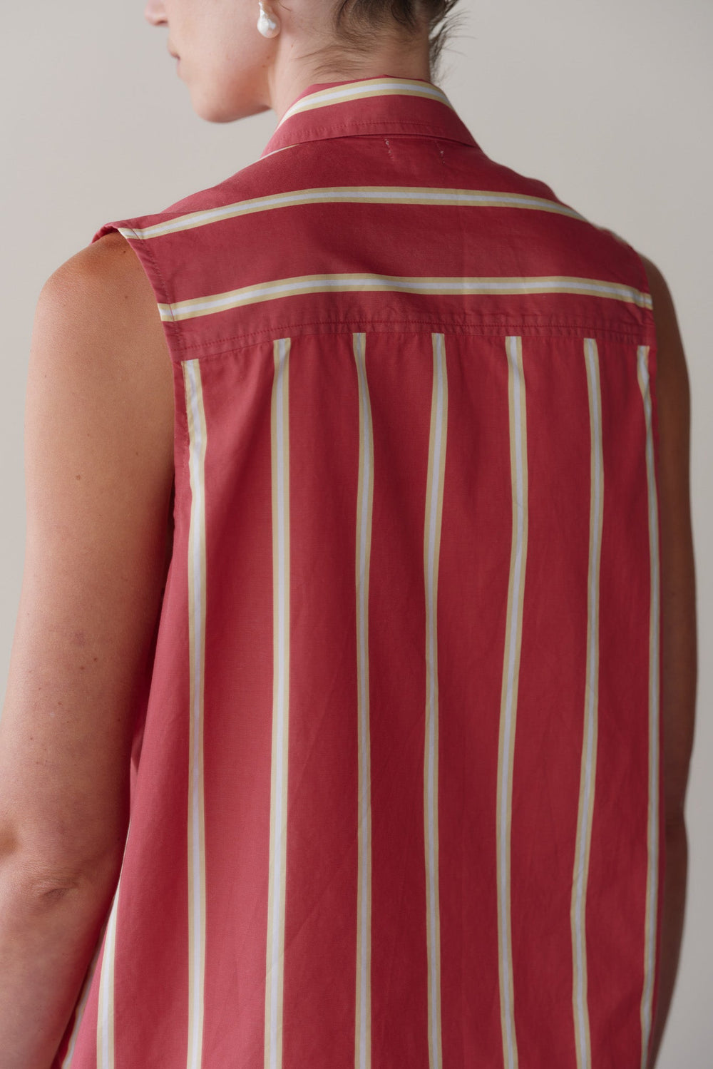 Women The Pop Sleeveless Shirt