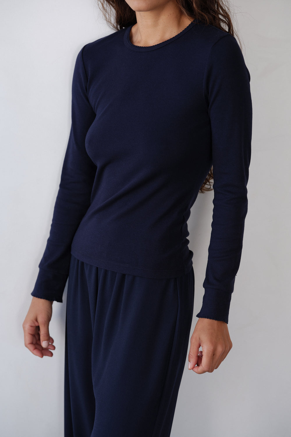 Women The Baby Rib Scallop Long Sleeve