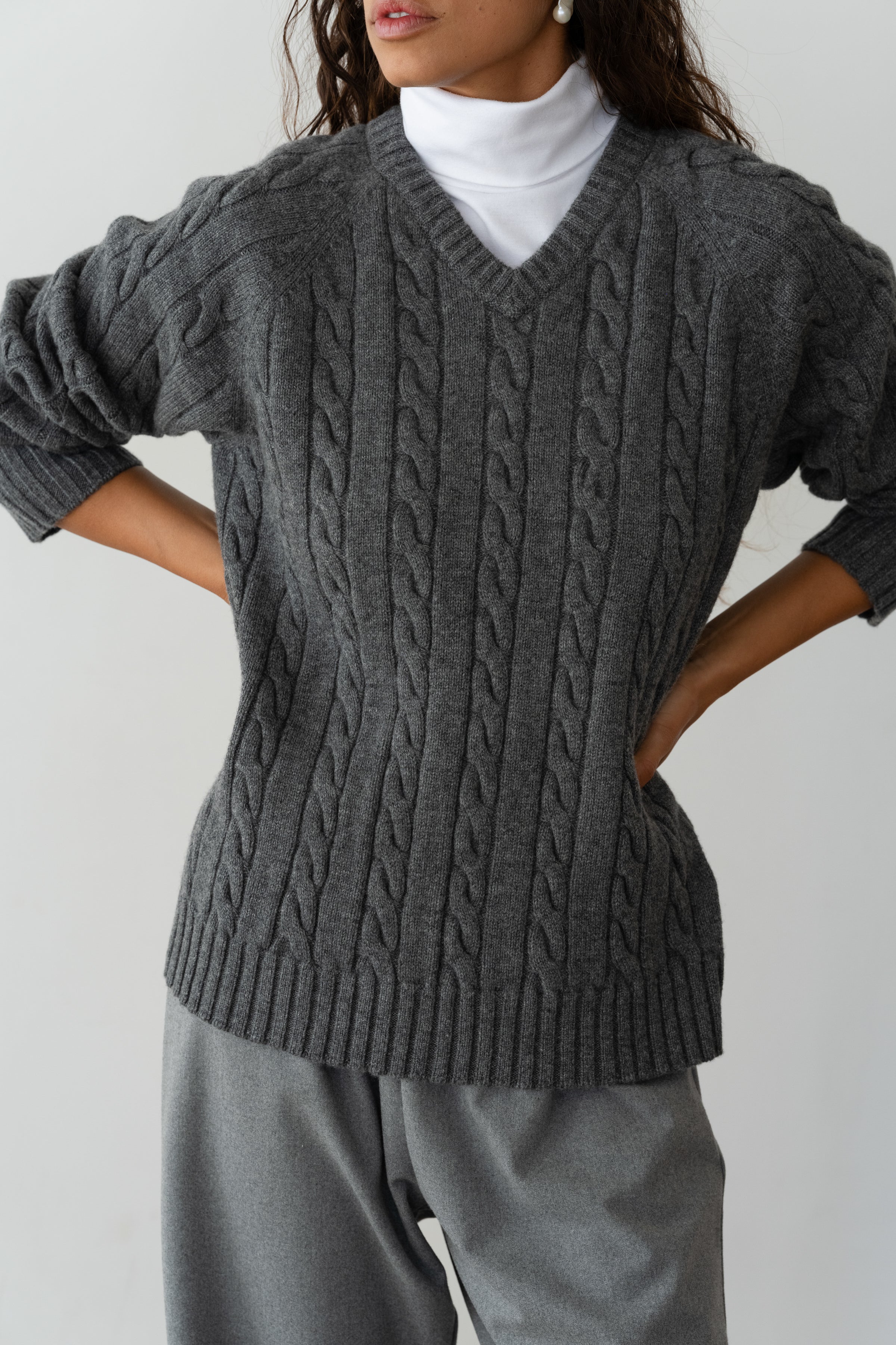 Women The Cable V-Neck Sweater