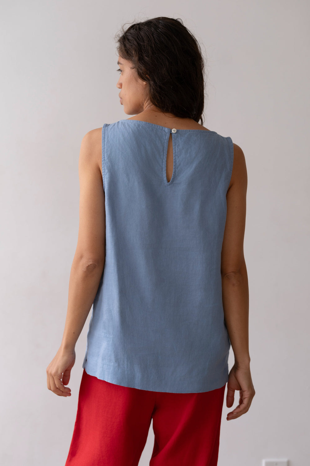 Women The Linen Shell