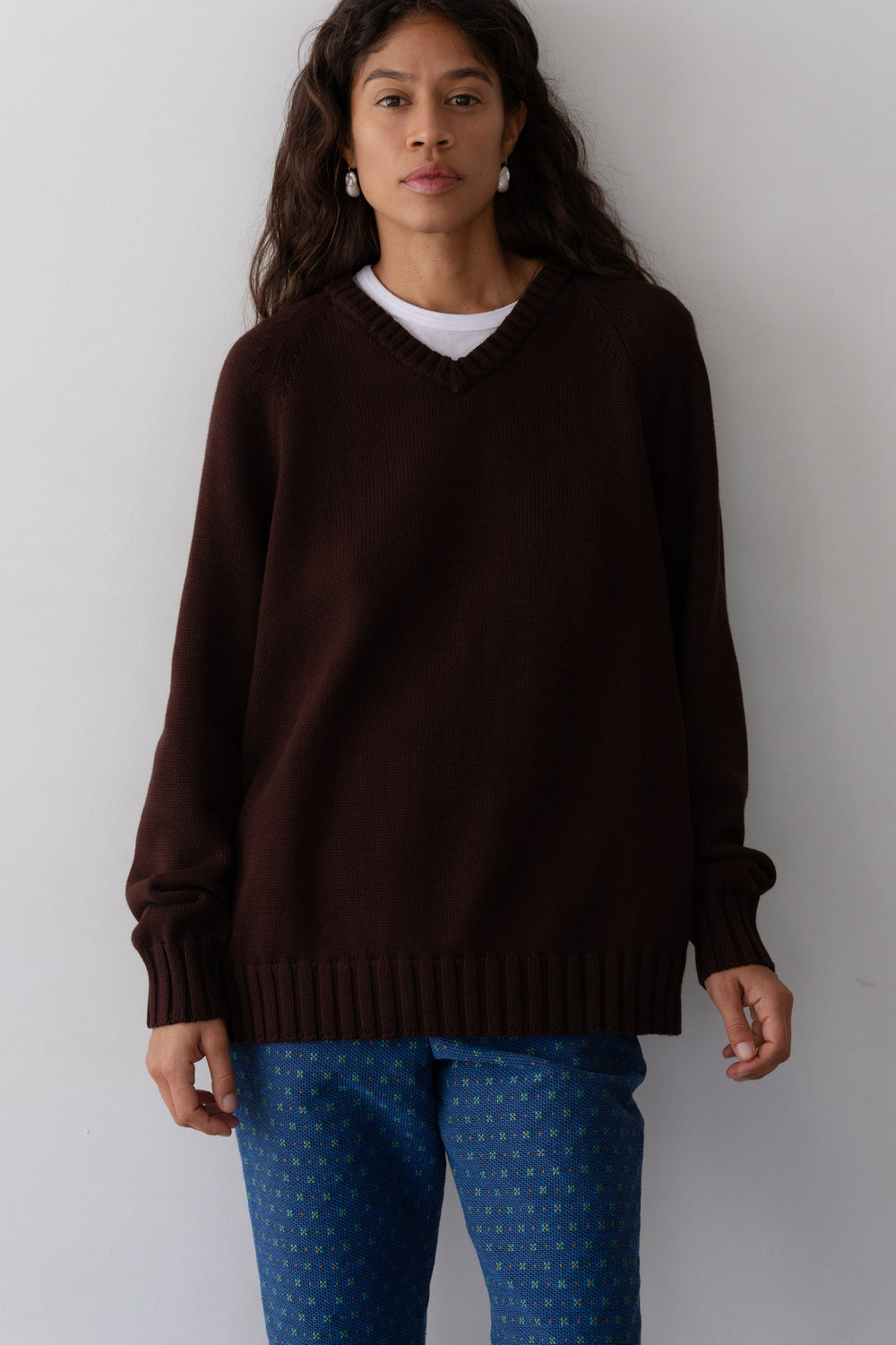 Women The Heavy Cotton Knit V-Neck Sweater