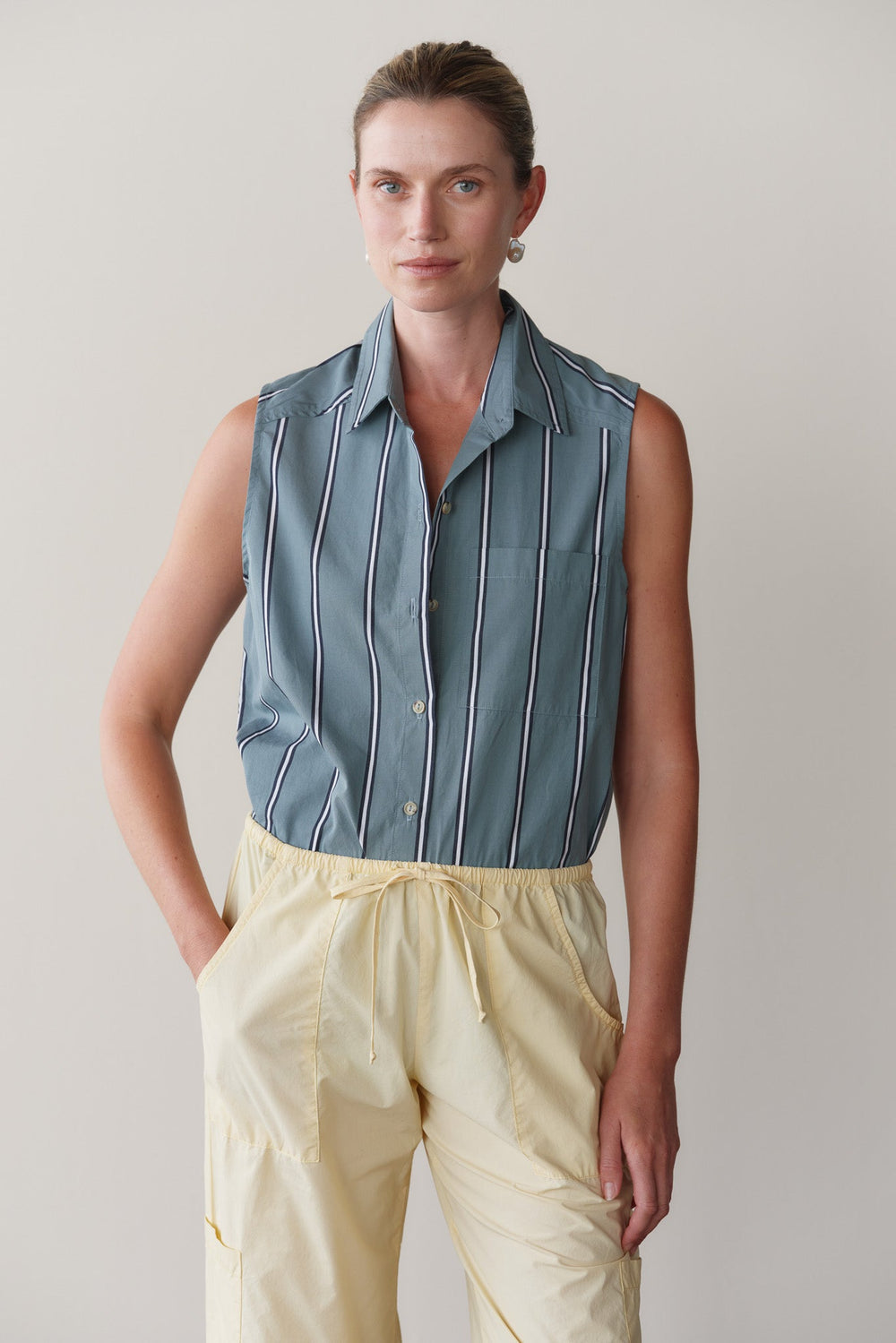 Women The Pop Sleeveless Shirt