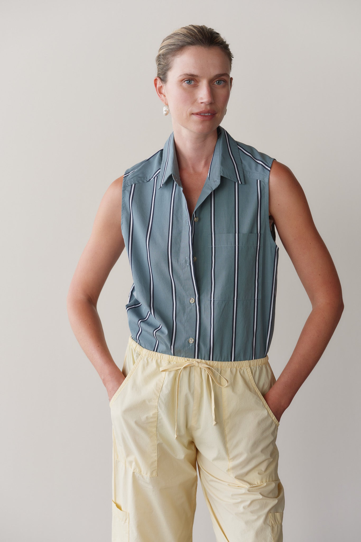 Women The Pop Sleeveless Shirt