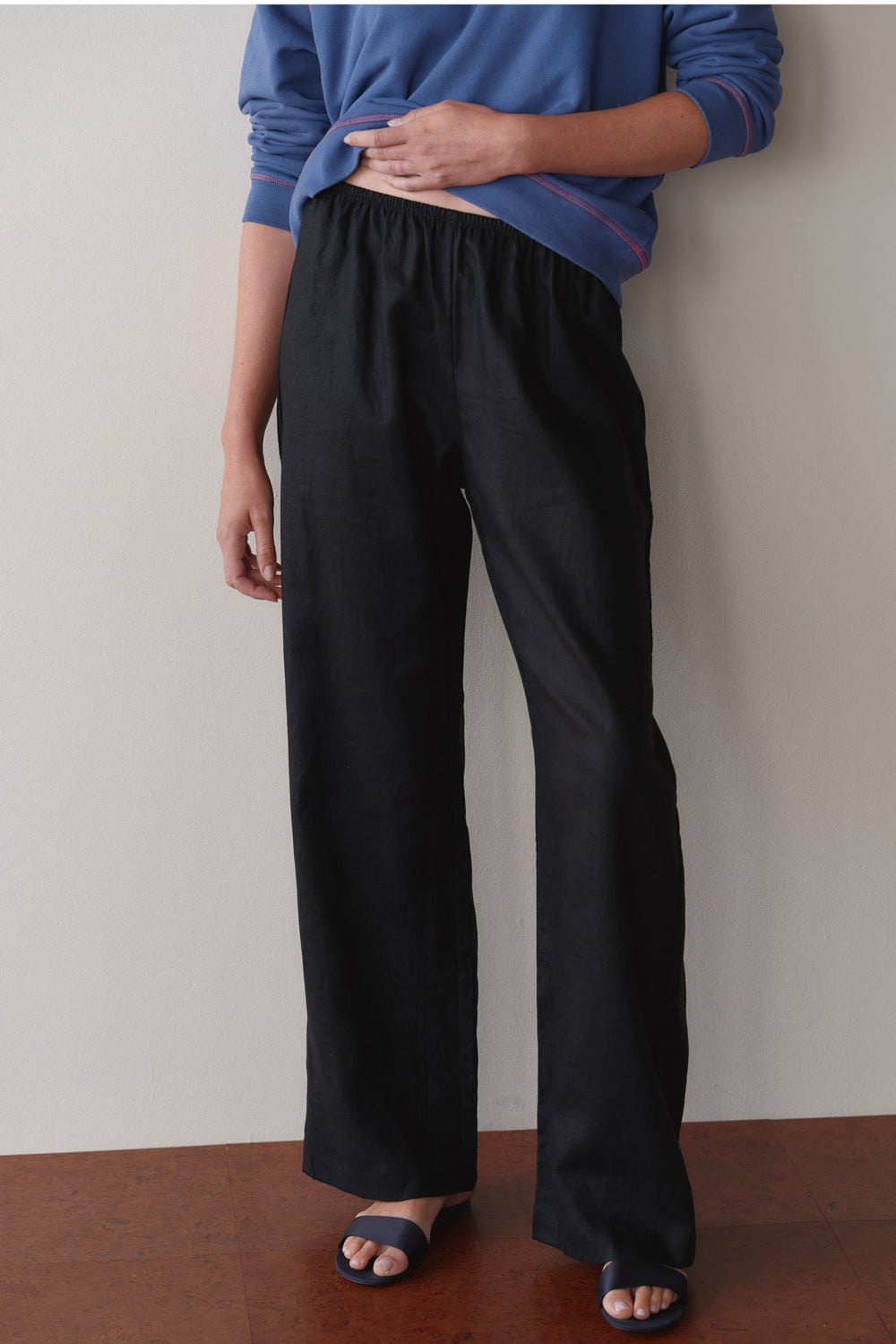 Women Jet Linen Simple Pant
