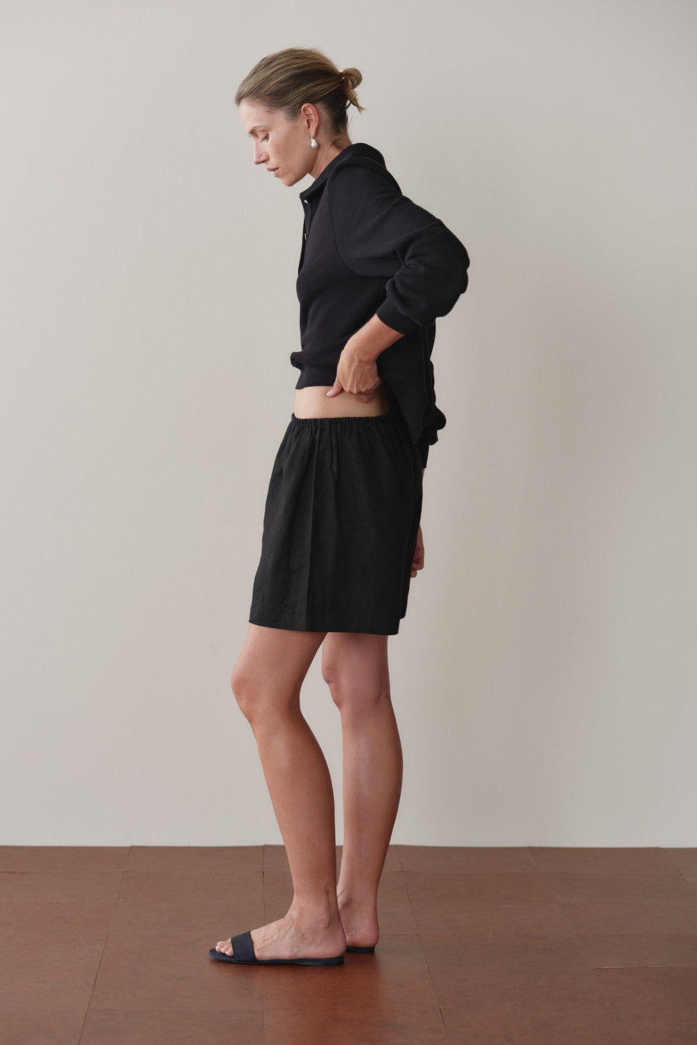 Women Jet Linen Short