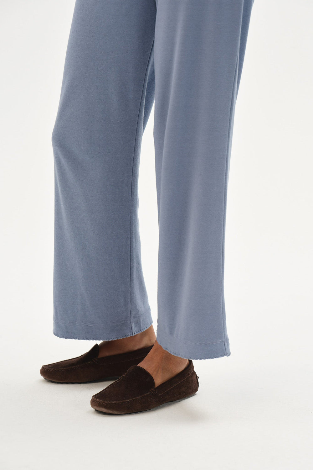 Women The Baby Rib Scallop Pant