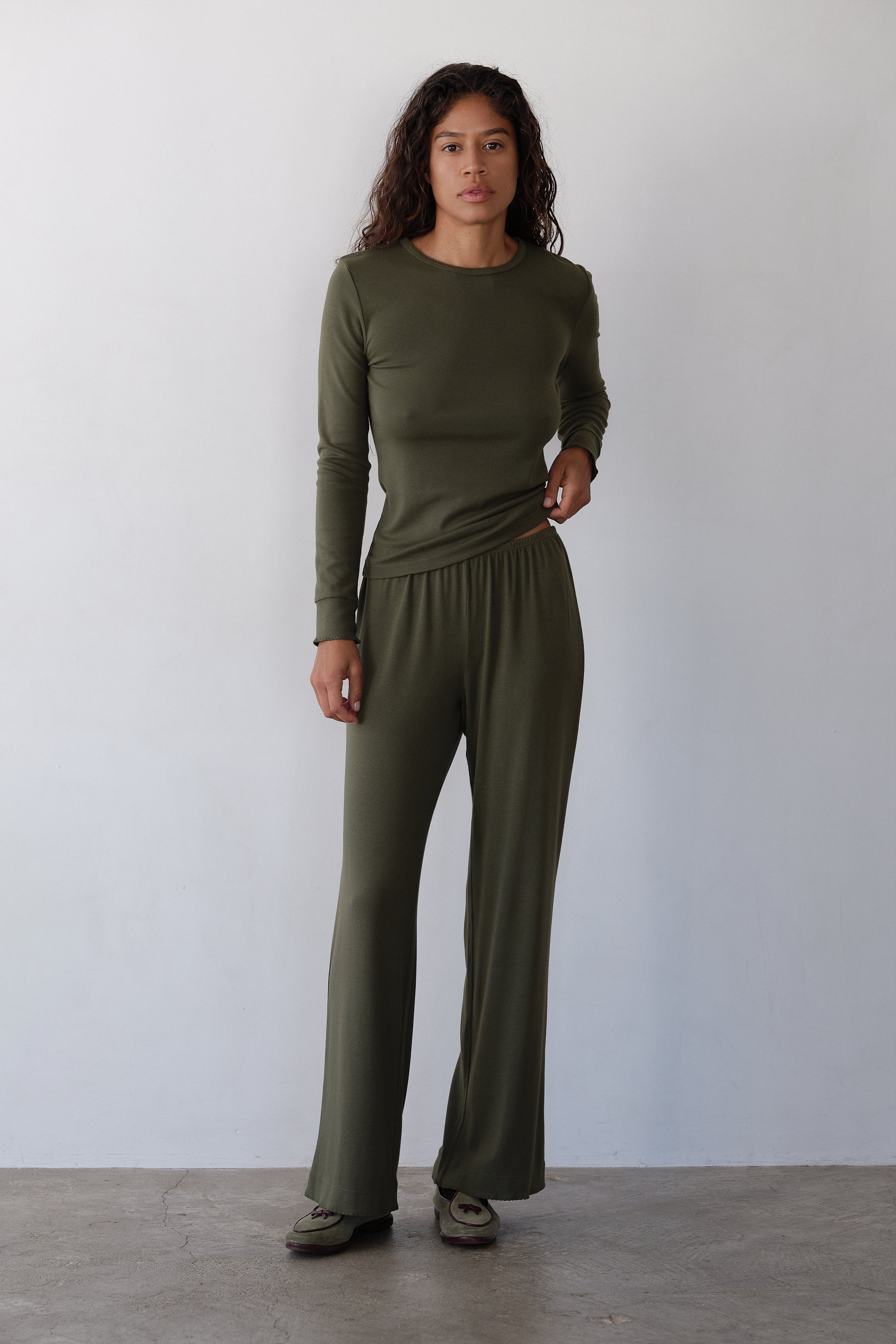 Women The Baby Rib Scallop Pant