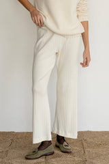 Women Creme Pointelle Simple Crop Pant