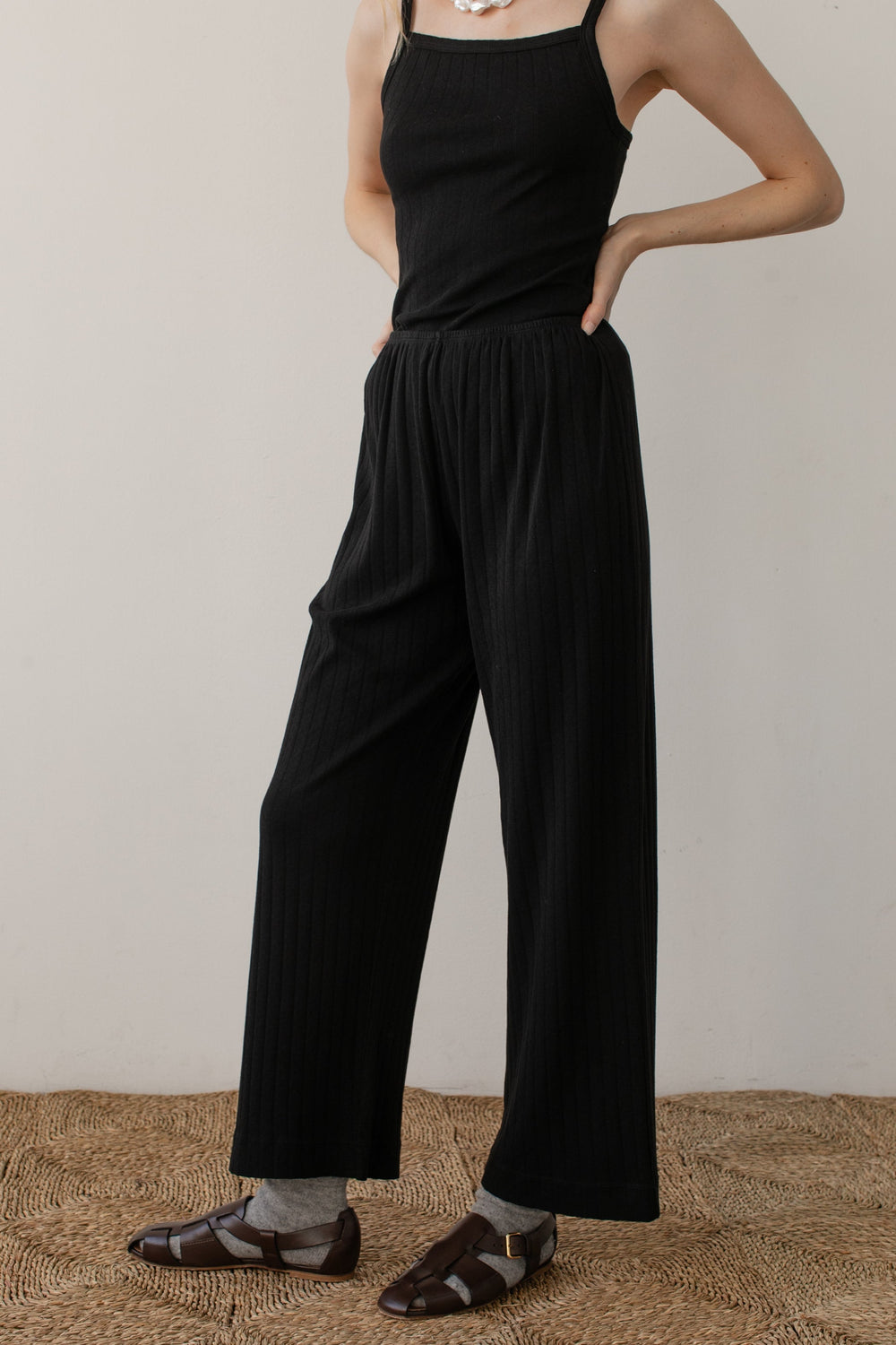 Women The Pointelle Simple Crop Pant