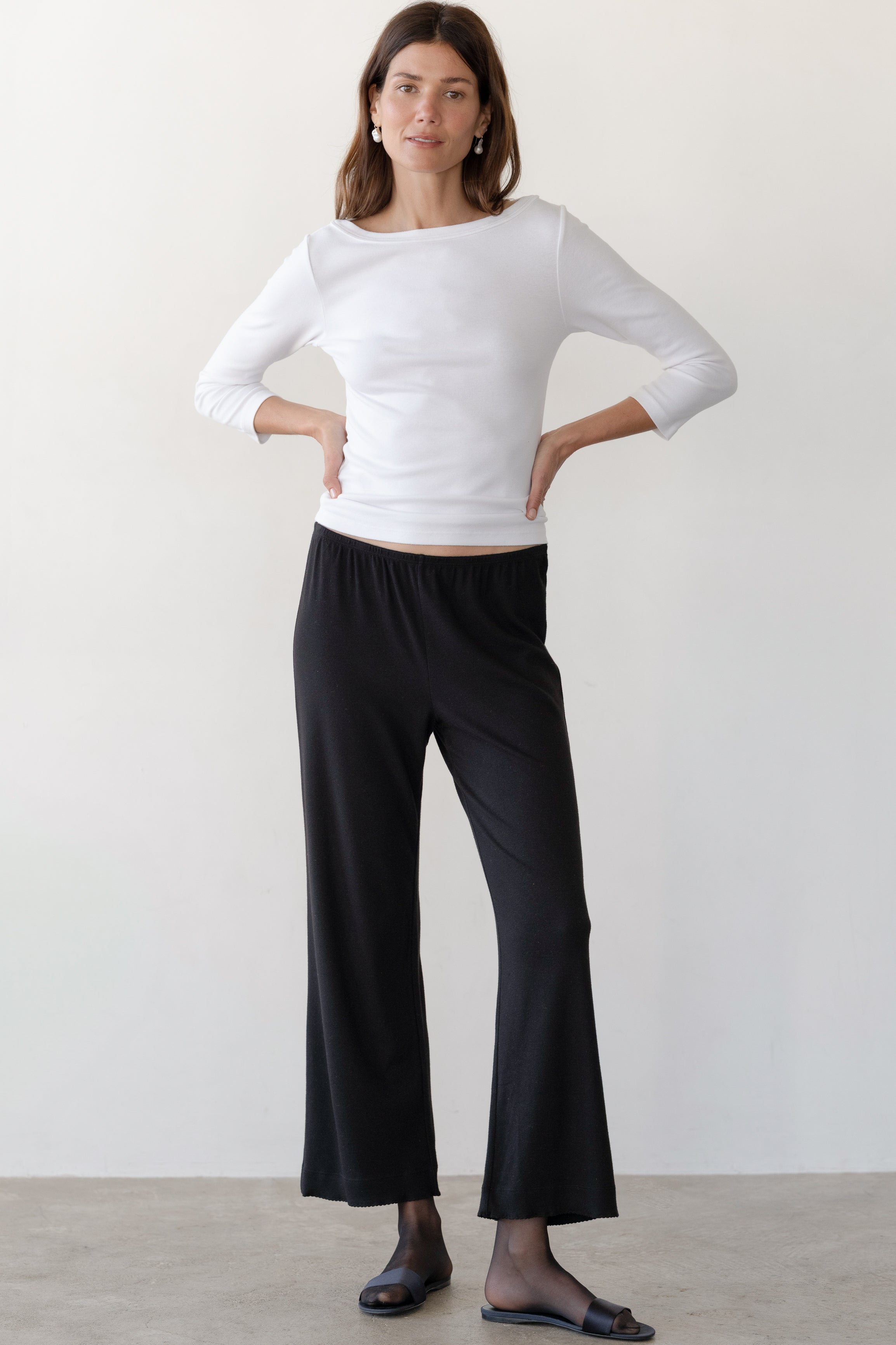 Women The Baby Rib Scallop Pant