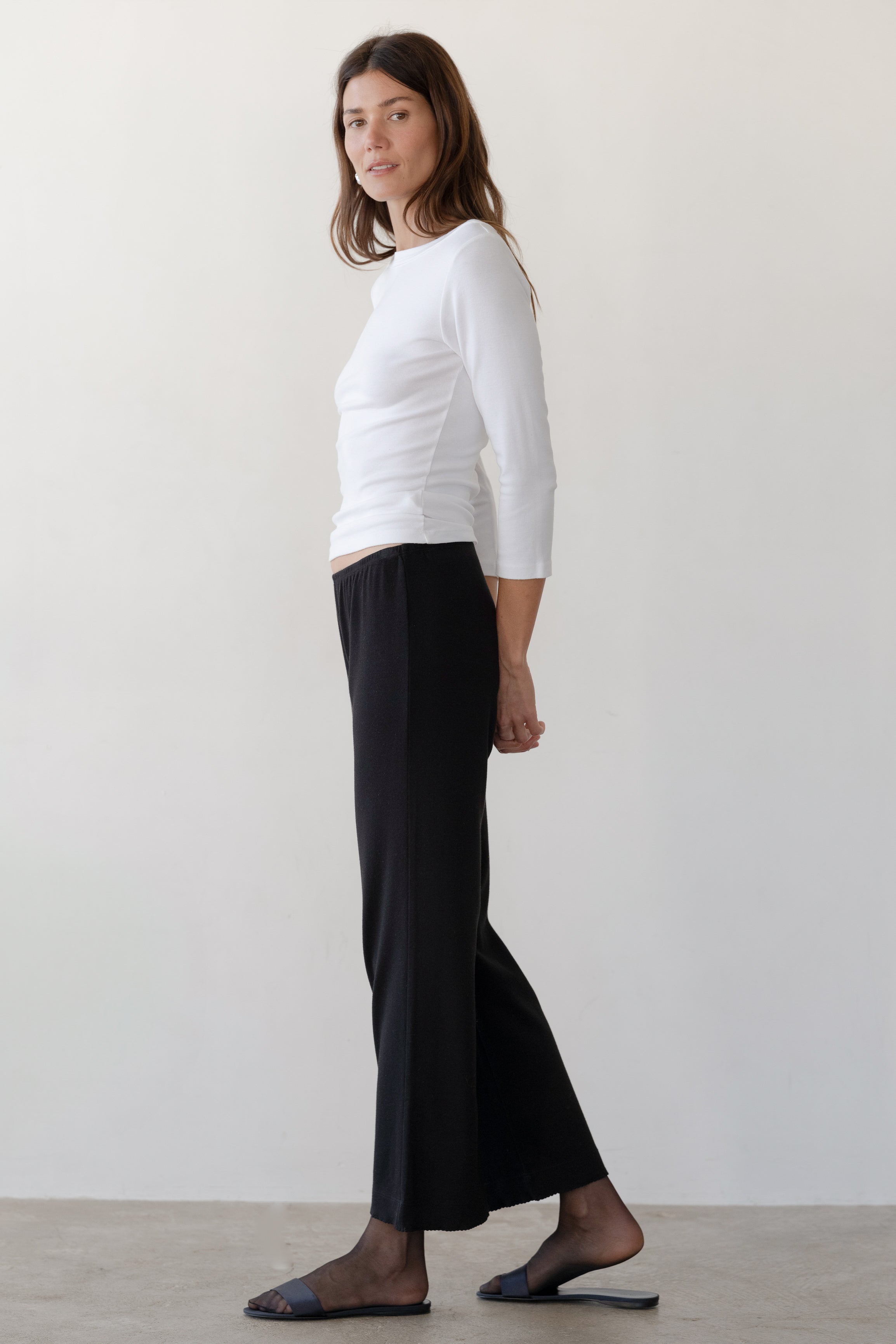 Women The Baby Rib Scallop Pant