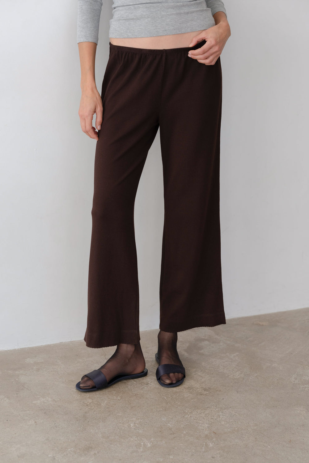 Women The Baby Rib Scallop Pant