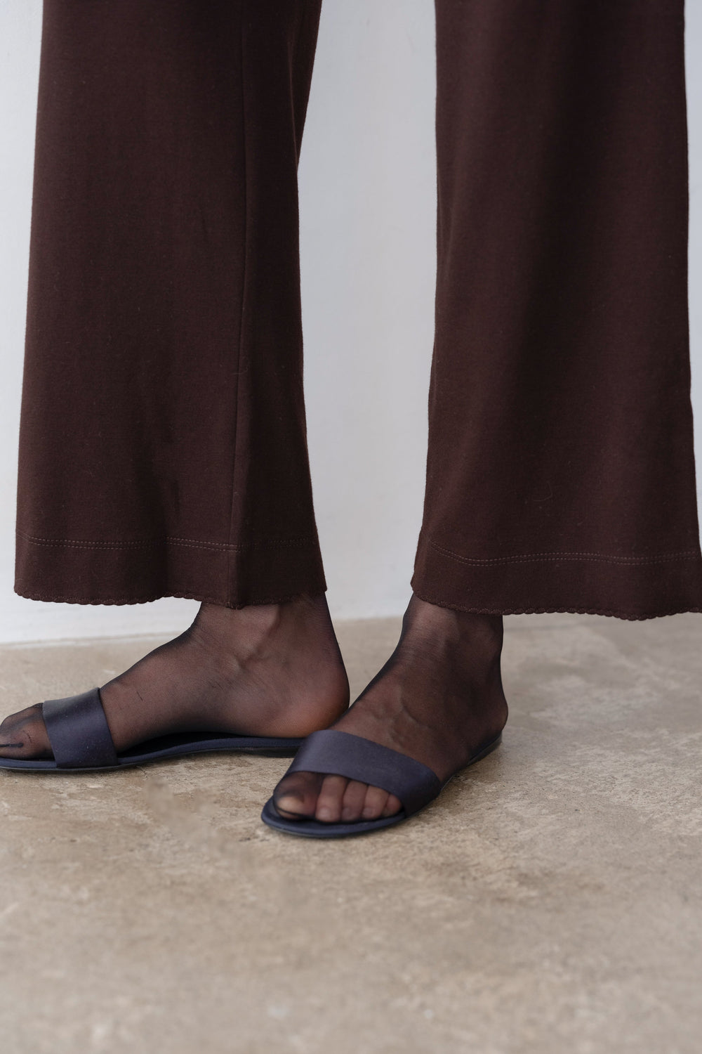 Women The Baby Rib Scallop Pant