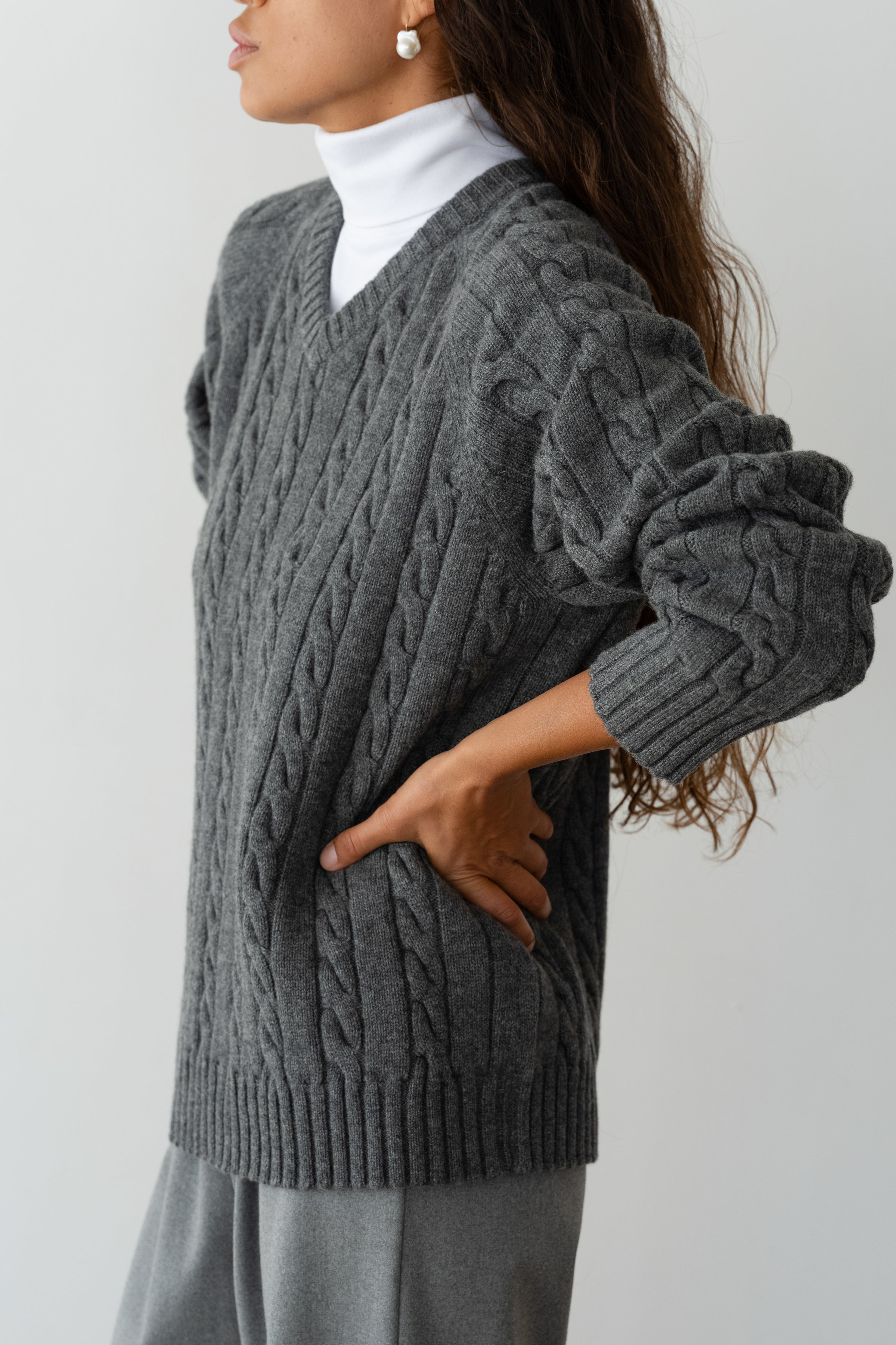 Women The Cable V-Neck Sweater