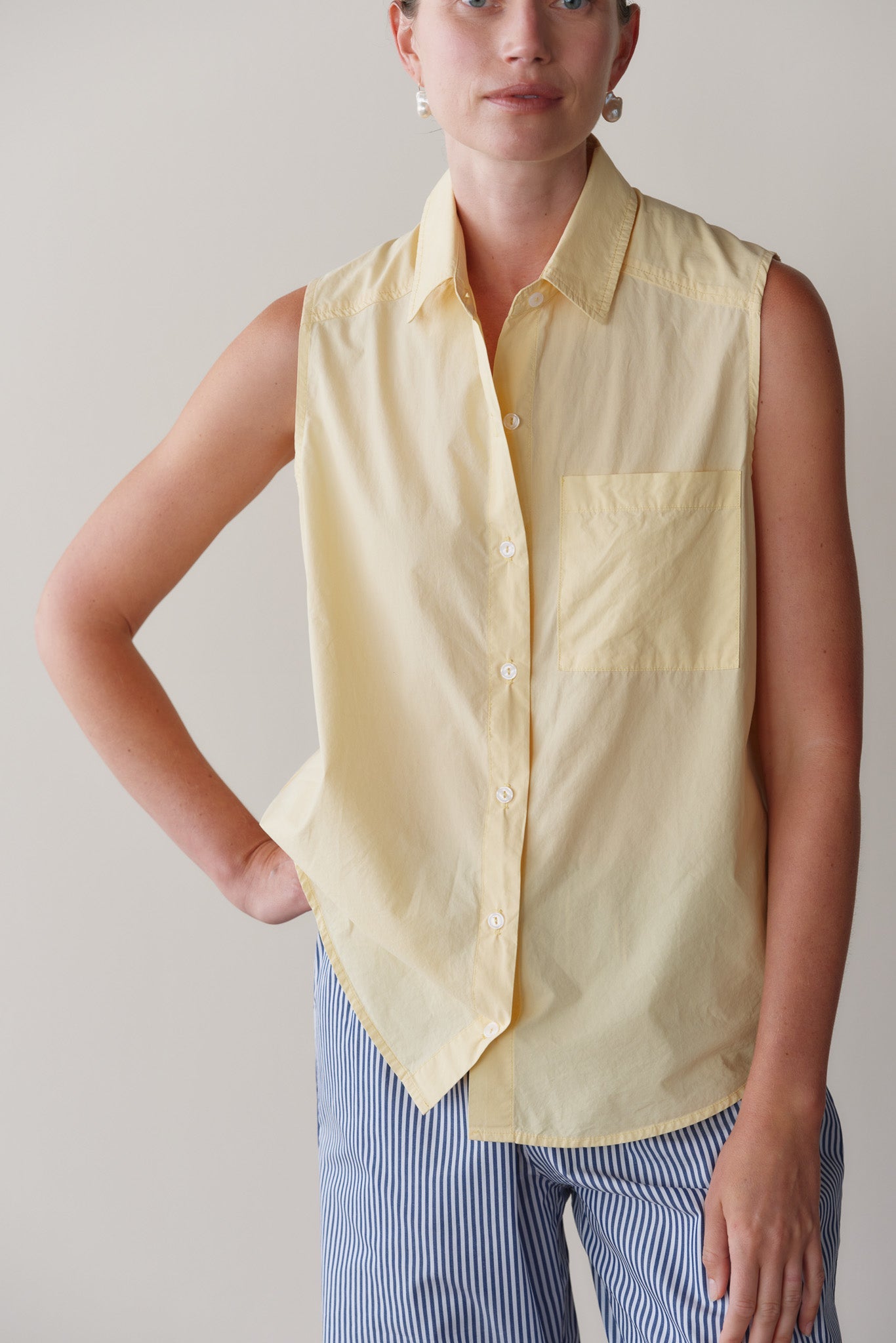 Women The Pop Sleeveless Shirt