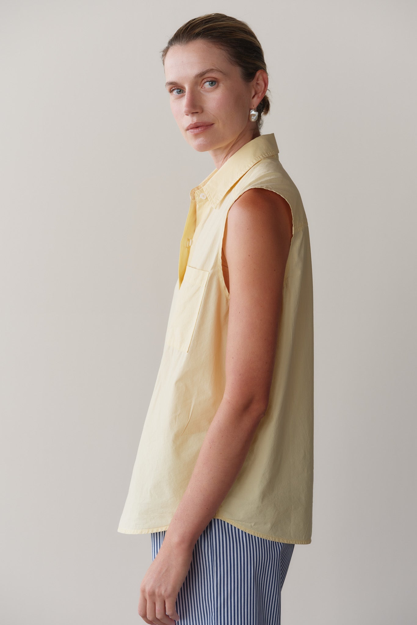 Women The Pop Sleeveless Shirt