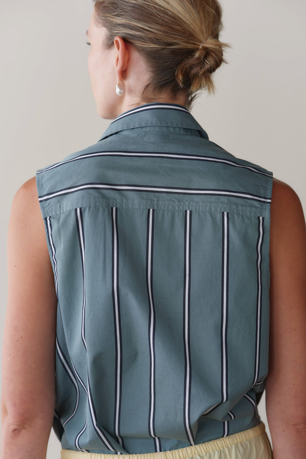 Women The Pop Sleeveless Shirt