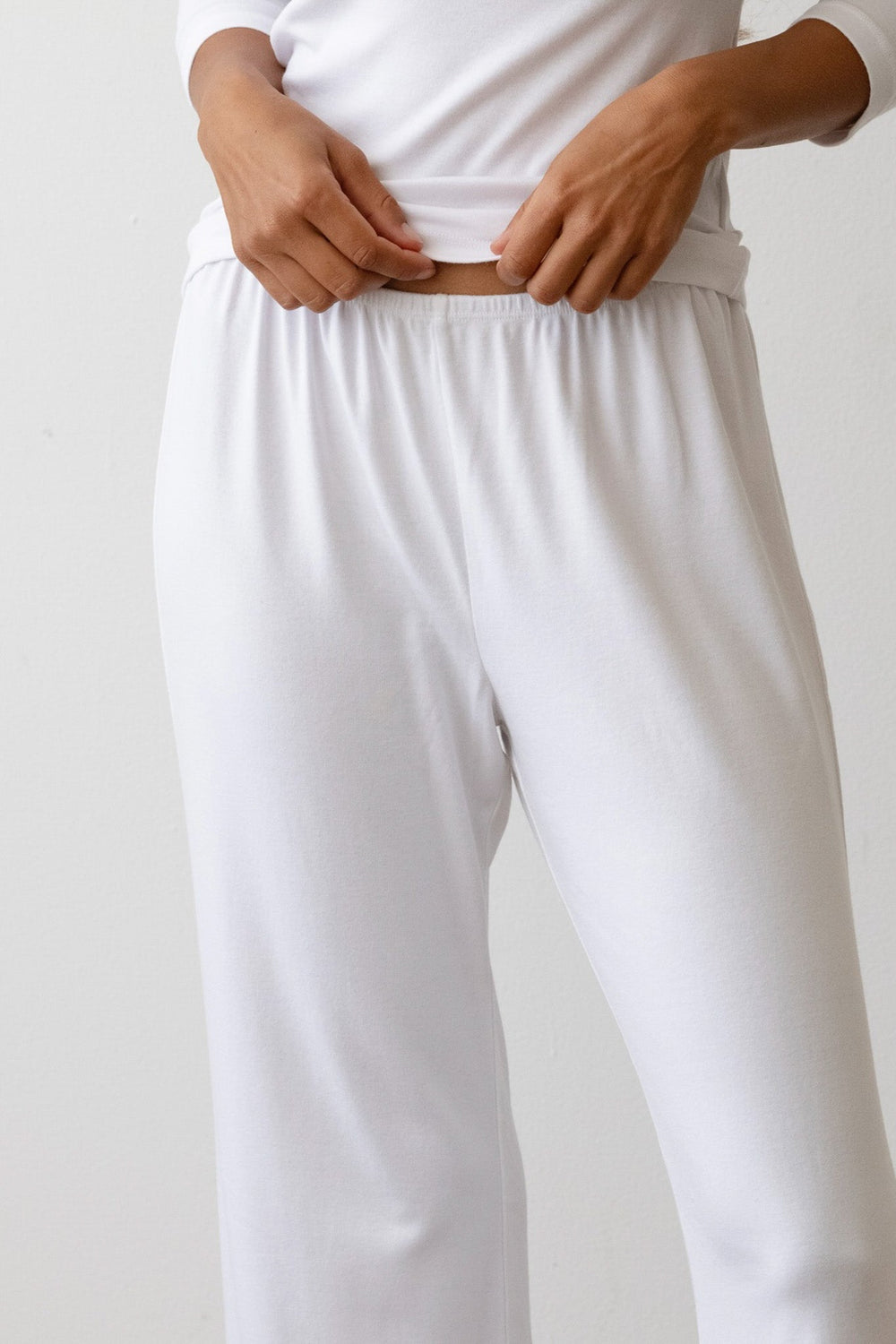 Women Powder Baby Rib Scallop Pant